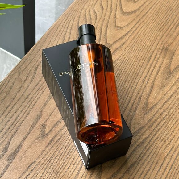 Shu Uemura Amber Cleansing Oil 450ml - Picture 5 of 9
